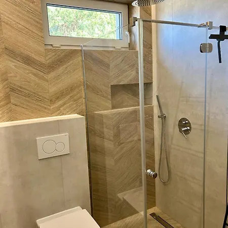 Strefa Dom Z Jacuzzi Na Wylacznosc 度假居 *